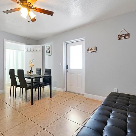 Comfortable Private Room In Tampa: The Wanderlust Exterior photo