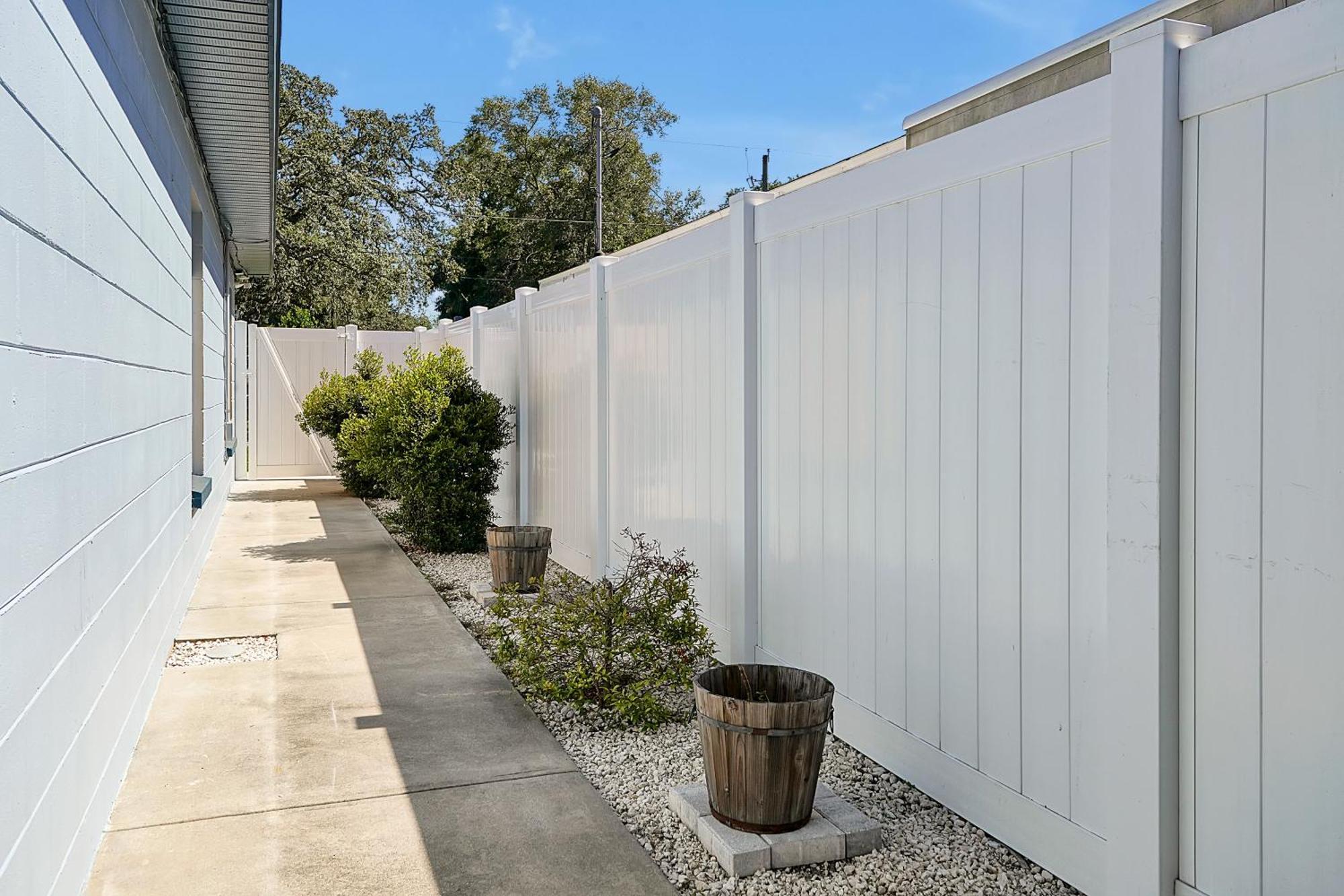 Comfortable Private Room In Tampa: The Wanderlust Exterior photo