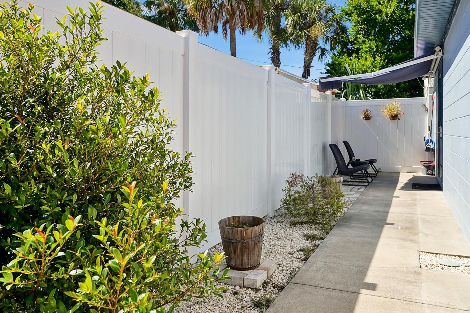 Comfortable Private Room In Tampa: The Wanderlust Exterior photo